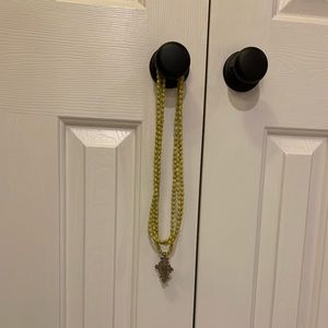 Akola 15 Inch Necklace With Yellow Beads & Silver Cross